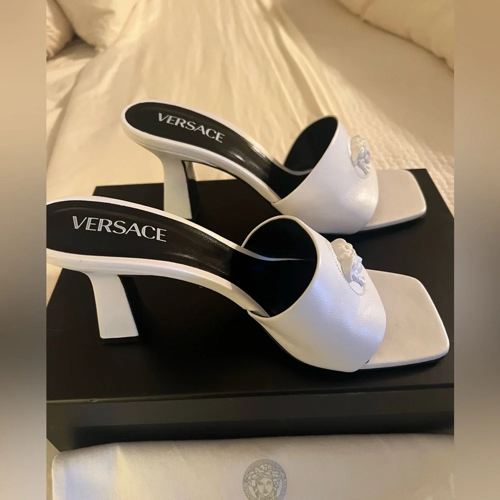 Versace White Medusa Slide Heels 40 - Picture 3 of 3